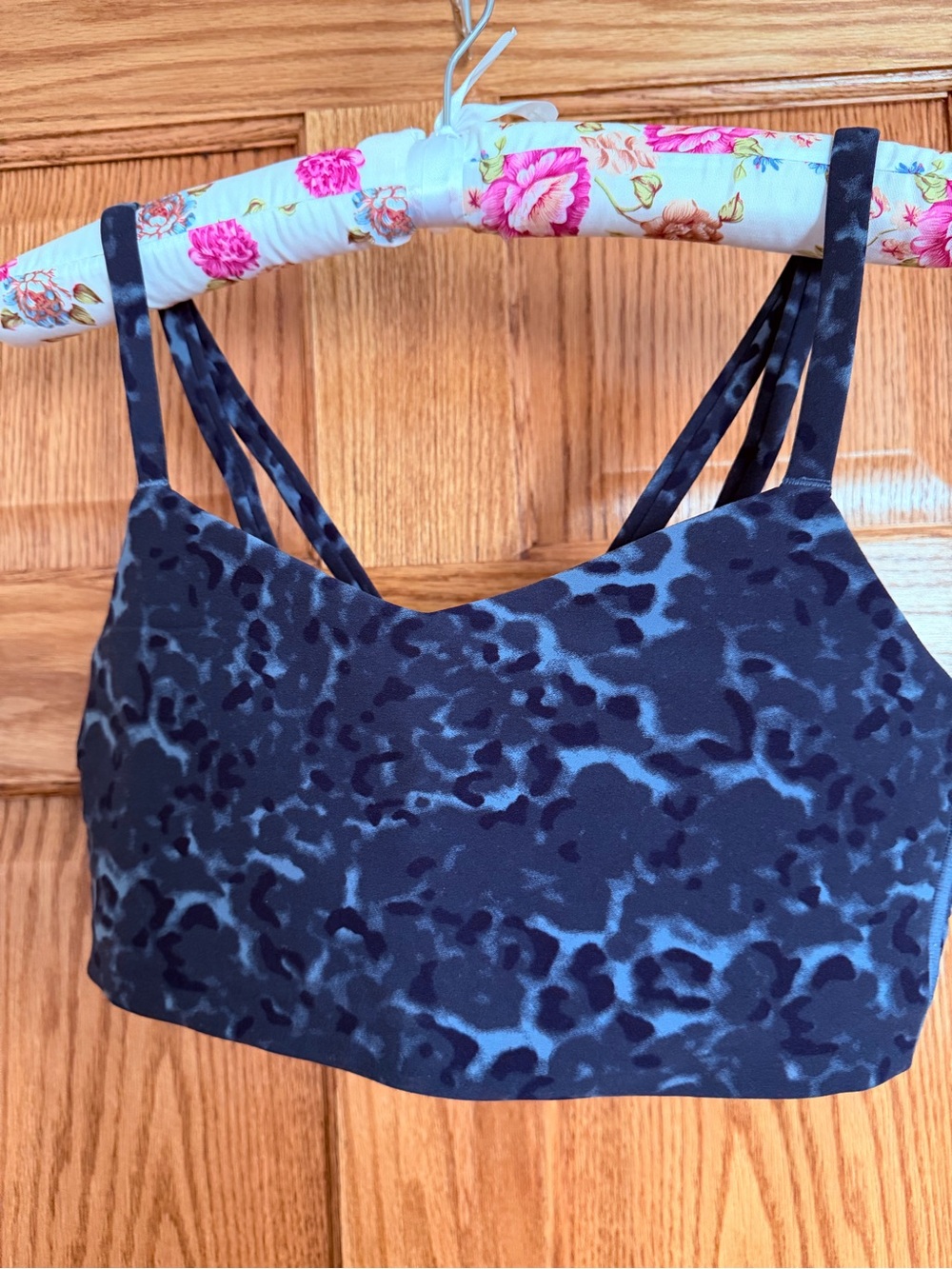 Women's Strappy Sports Bra - Blue Animal Print